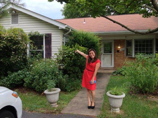 Happy new homeowner! We started looking for townhouses and I found this semi-detached home in her budget instead. She was thrilled!