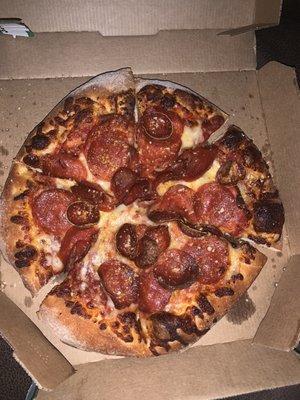 Pepperoni Magnifico Pizza