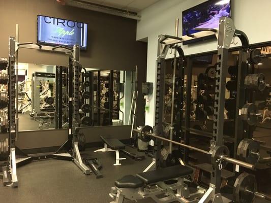 More squat racks!