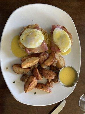 Eggs Benedict