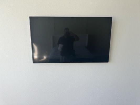 Tv mounting