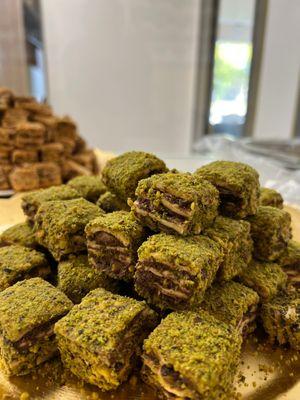 Premium Pistachio Treats