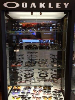 Good Selection of Oakley