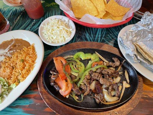 Lunch L8. Steak Fajita Lunch