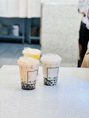 Dong Ding Oolong Tea Latte, Boba Honey Osmunthus Oolong tea W/ Konjac