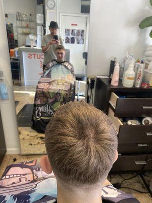 men's haircut