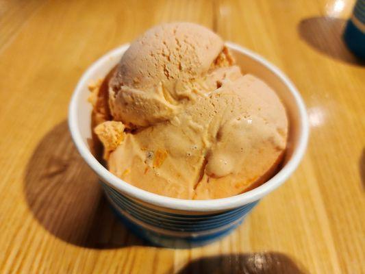 Summer tomato ice cream