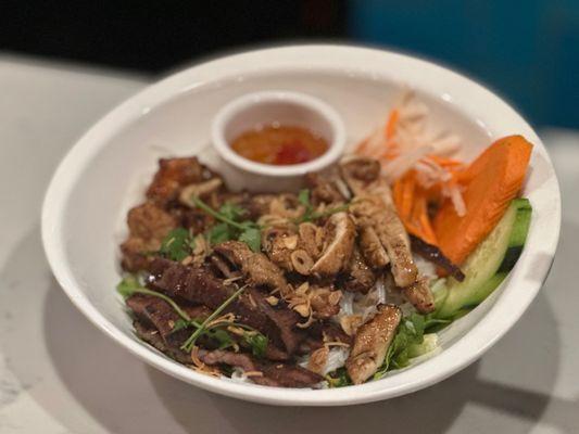 Combination Vermicelli Noodle Bowl