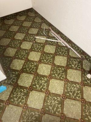 tack strip in hallway