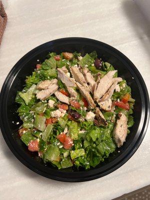 Greek salad with chicken