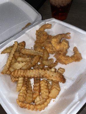 French Fries and 6 Jumbo Fried Shrimp Platter