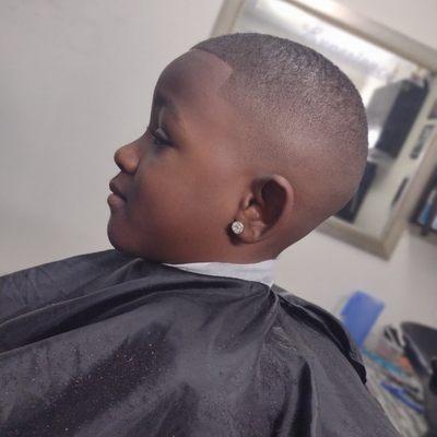 Looking for a great Barber for your kids well your look is over with book soon information in bio