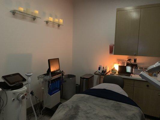 Facial room at Beverly Hills Rejuvenation Center