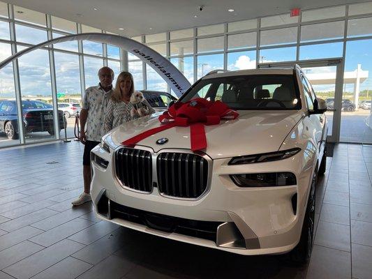 The Red Bow Experience at Galleria BMW