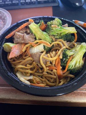 Beef N Broccoli w/Lo Mein