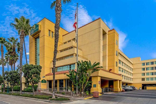 La Quinta Inn & Suites By Wyndham Anaheim