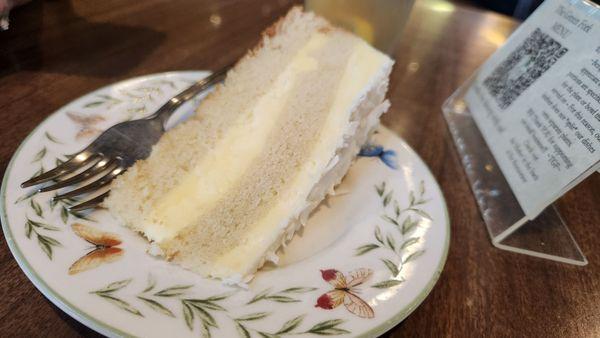 Lemoncello cake