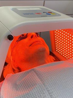 Add LED therapy to any service!