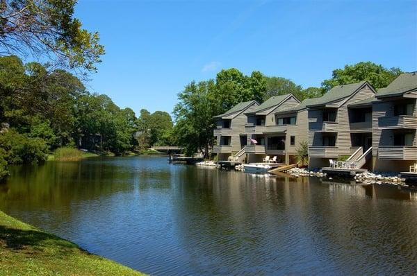 Waterfront style at Ocean Cove Club in Palmetto Dunes - across from beach club.