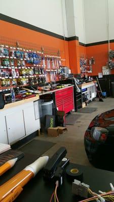 The instalation shop