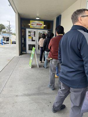 Line at dmv Los Gatos around 1pm Friday