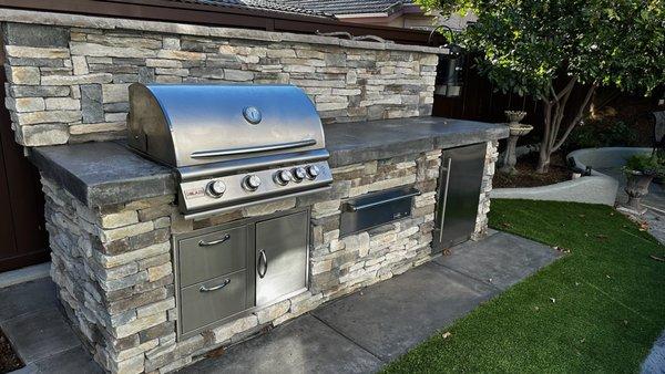 BBQ Freedom Outdoor Kitchen Design, sales and Installation.  You can't go wrong with BBQ Freedom!