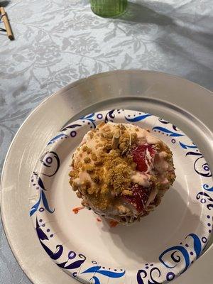 Stuffed strawberry cheesecake apple