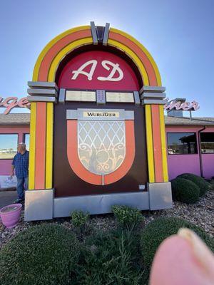 Giant Jukebox in front of Angels Diner