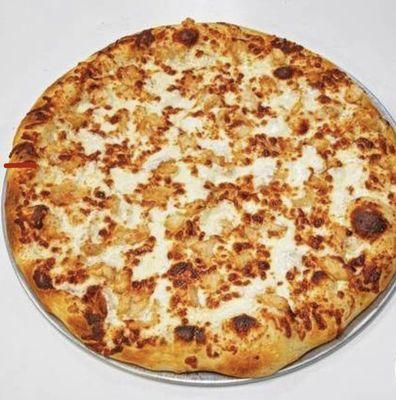 Chicken Alfredo pizza