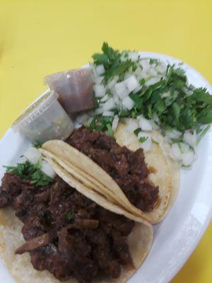 Roadie tacos of barbacoa and cabeza