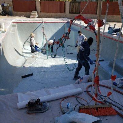 Pebble tech plaster installation