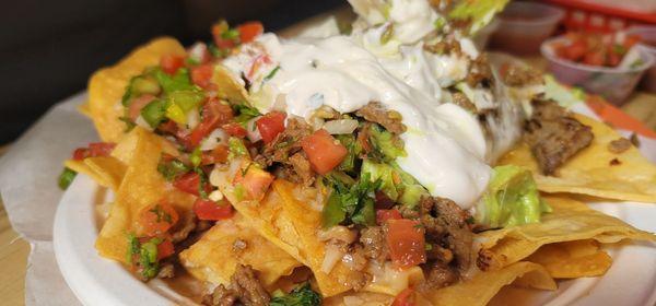 Carne asada nachos