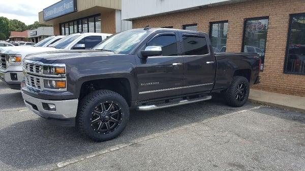 2015 Chevrolet Silverado just got a new FABTECH 4" Lift Kit and FUEL Maverick Rims which are wrapped in 33" FUEL tires!