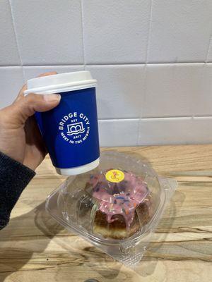 Love their logo! Delicious cronut