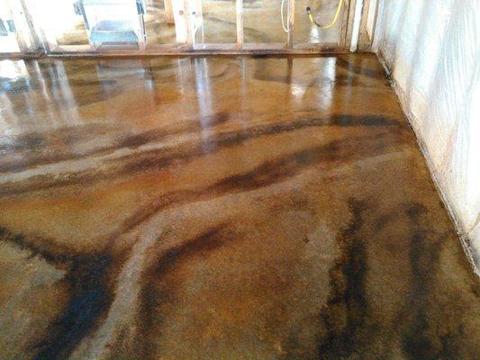 Multi colored acid stain floor