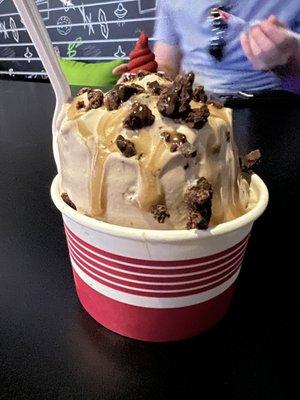 Brownie batter ice cream (flava of the week) with brownie bits and caramel sauce (all vegan).