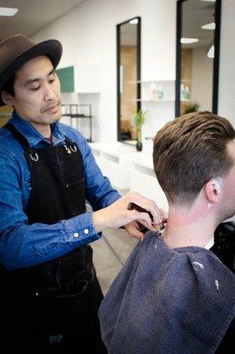 Straight razor neck shave with Barber Service