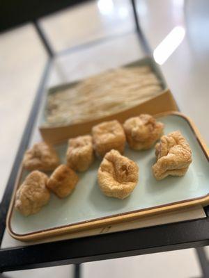 Tofu puffs & Enoki Mushrooms