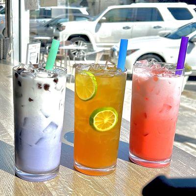 Iced Milk tea & iced flavors black tea !