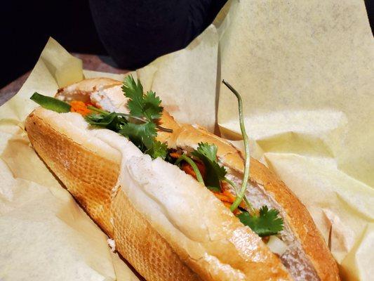 Bbq pork banh mi