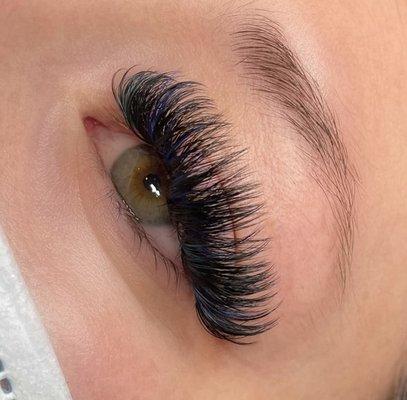 Volume Lashes with color