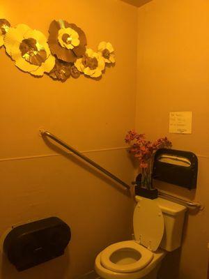 Toilet seat doesn't fit the toilet