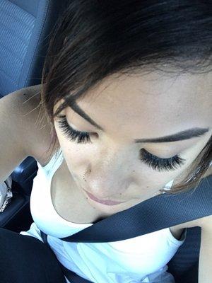 Love these! These medium lashes look so full