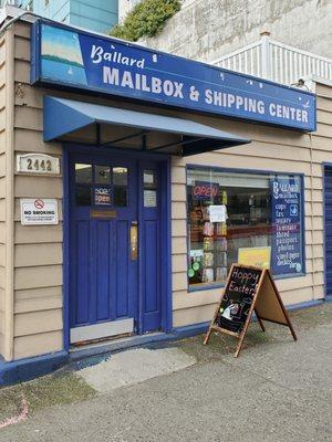 Ballard Mailbox & Shipping Center