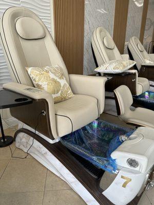 I'm in love with this massage chair!