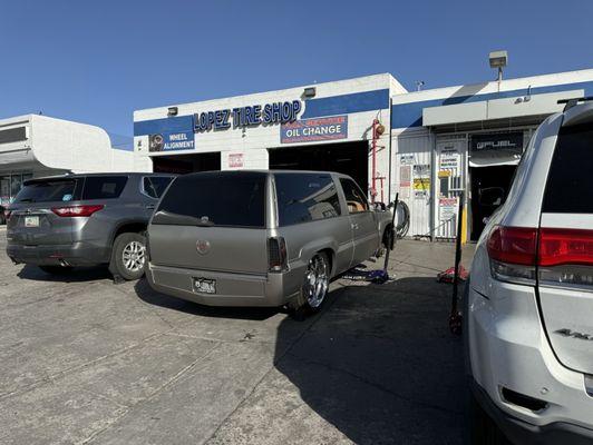 Lopez Tire Shop