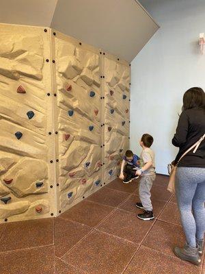 Rock climbing wall