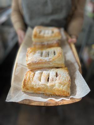 Blueberry & cheese danish