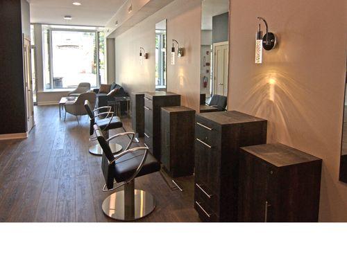 Styling stations at Salon Sapphire