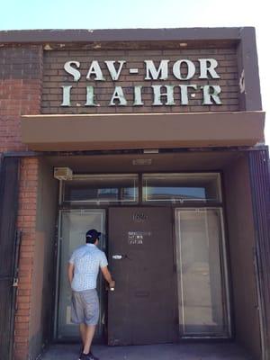 sketchy entrance in DTLA